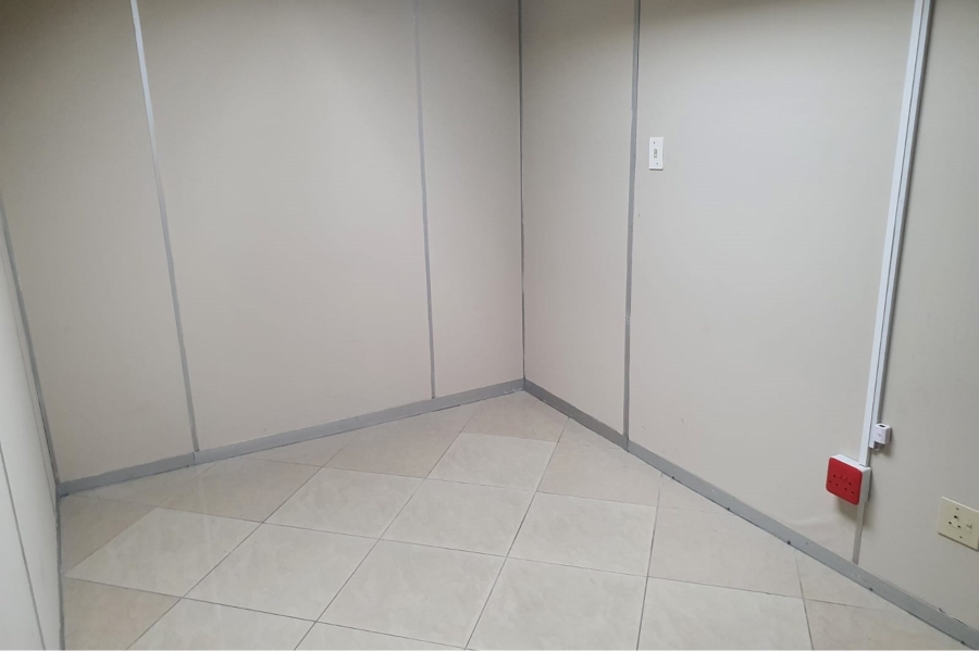 To Let commercial Property for Rent in Newton Park Eastern Cape